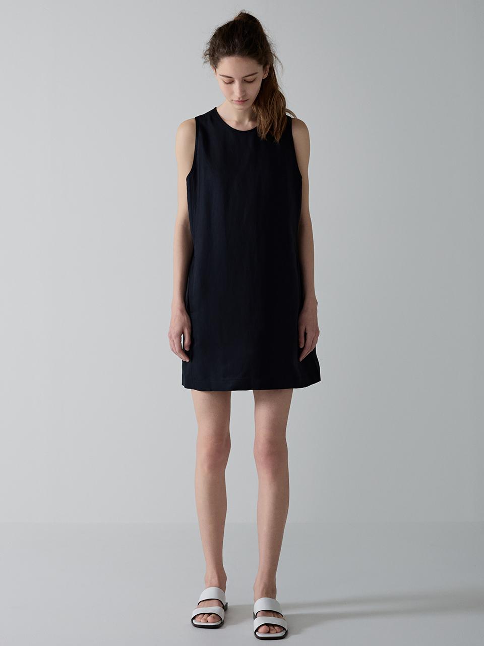 FACADE PATTERN Classic Mini Dress_Black
