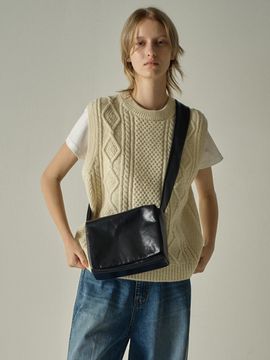 FACADE PATTERN Rectangular Prism Bag _ Black
