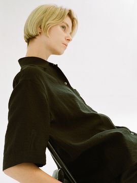 FACADE PATTERN Relax Silky Shirt (Black)