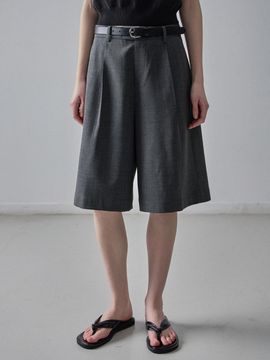 FACADE PATTERN Summer Wool Wide Bermuda Shorts [Charcoal]