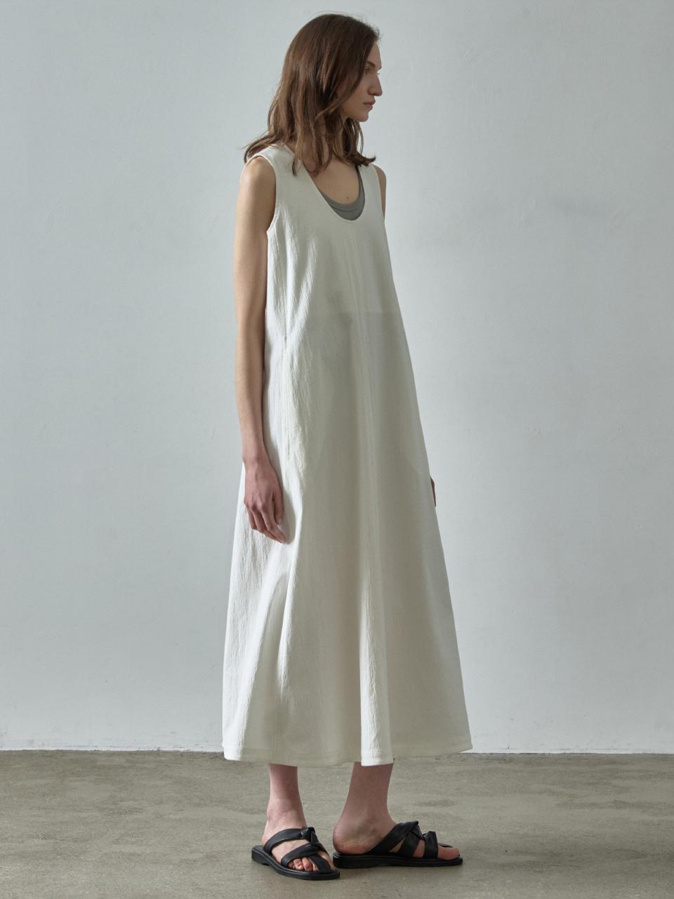 FACADE PATTERN U-neck Sleeveless Dress [White]