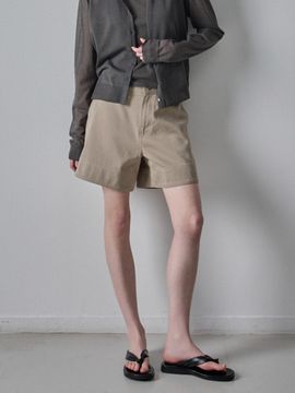 FACADE PATTERN Washed Cotton GREEN Shorts [Beige]