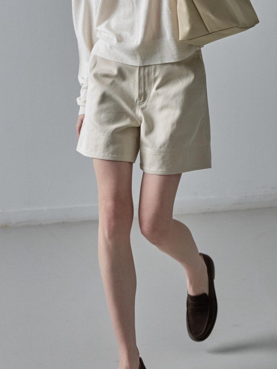FACADE PATTERN Washed Cotton Shorts [Cream]