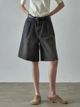 FACADE PATTERN Wide Bermuda Faded Denim [Black]