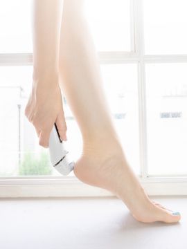FACE FACTORY Electric Wireless Skin Scrubber