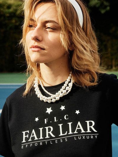 FAIRLIAR CLUB Star Cropped Relaxed Fit T-Shirt [BLACK]