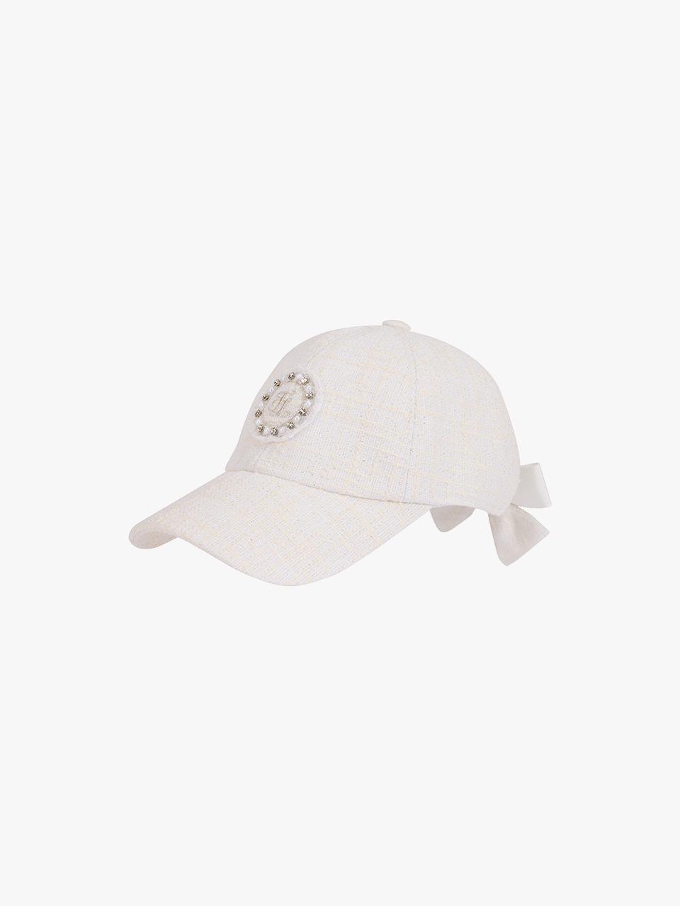 FAIRLIAR GOLF Lightweight Pearl Emblem Patch Tweed Cap [Cream]