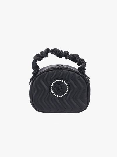 FAIRLIAR GOLF Pearl Patch Quilted Detachable Strap Tote Bag [Black]
