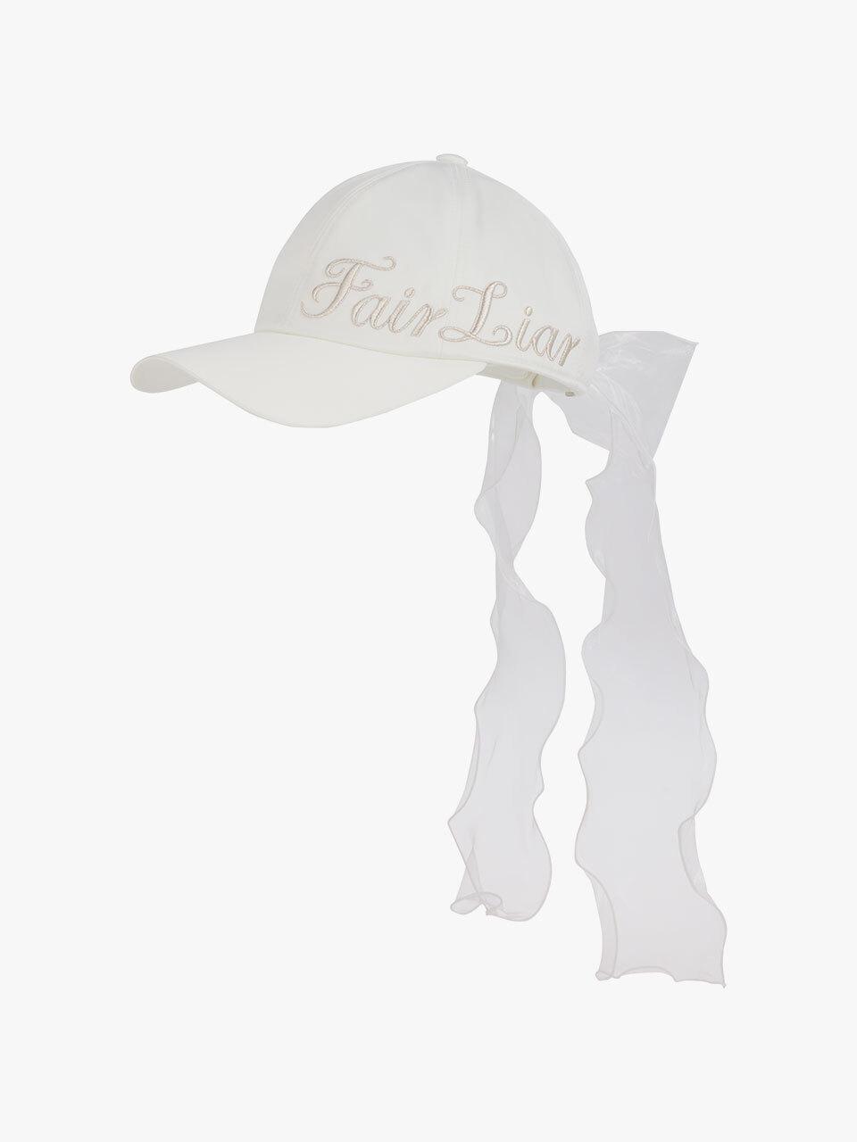 FAIRLIAR GOLF Side Logo Detachable Organza Ribbon Satin Cap [Ivory]