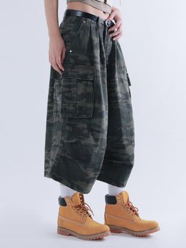 FANACULT CAMO FLOW BERMUDA CARGO SHORTS [KHAKI]