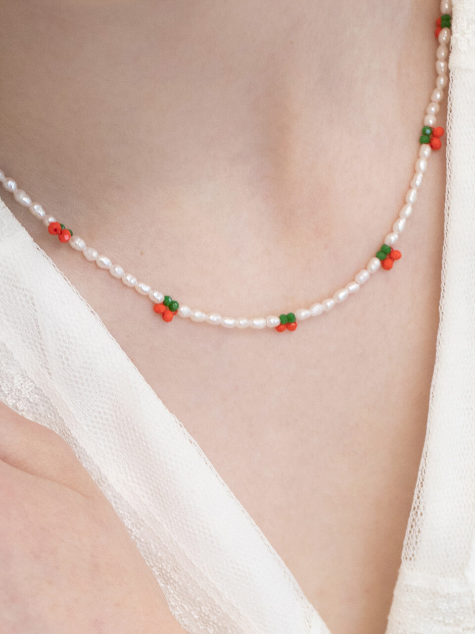 FANTASTIC PLANET Cherry Pearl Necklace_Red