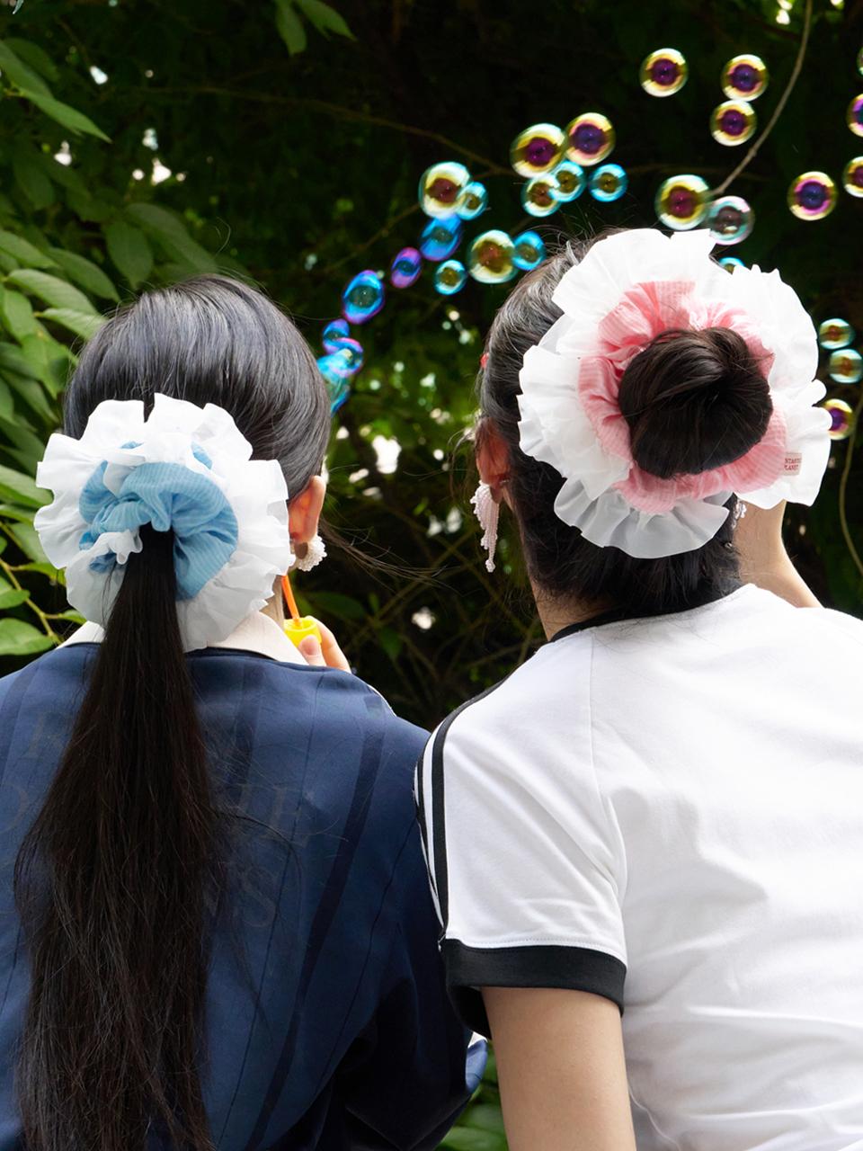 FANTASTIC PLANET Frill Stripe Scrunchie (2 Colors)