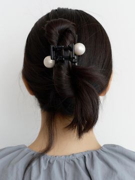FANTASTIC PLANET Kyoto Ball Pearl Hair Clip