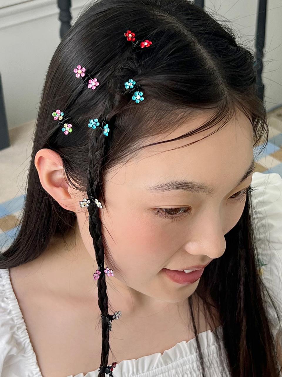 FANTASTIC PLANET Mini Flower 2-Piece Hair Pin