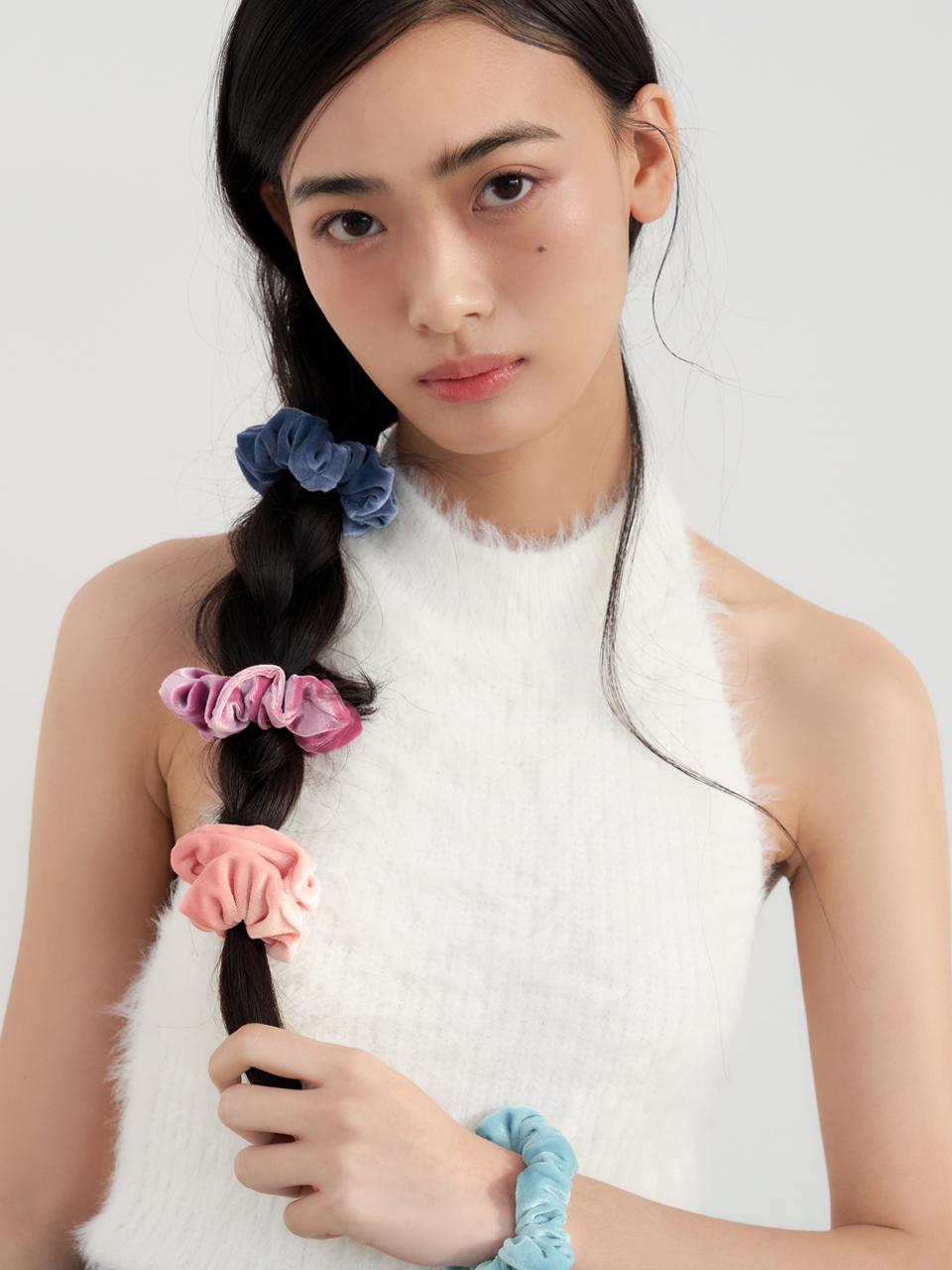 FANTASTIC PLANET Mini Velvet Dainty Hair Scrunchie