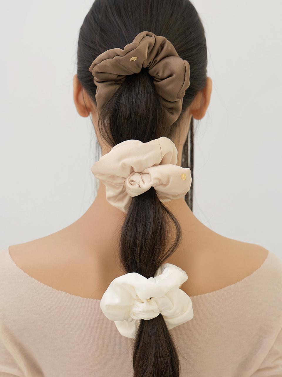 FANTASTIC PLANET Soft Satin Plump Scrunchie
