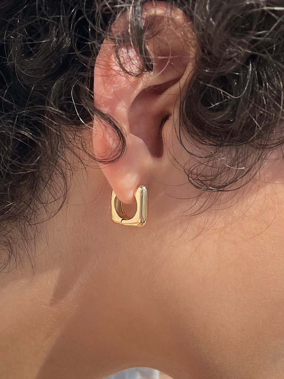 FANTASTIC PLANET Square One touch Earrings_2colors