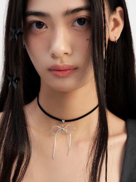 FANTASTIC PLANET Suede String Adjustable Ribbon Necklace [Black]