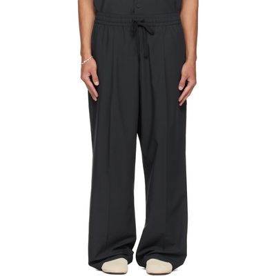 Fear of God ESSENTIALS Fear of God ESSENTIALS Black Pleat Front Drawstring Trousers