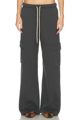 Fear of God ESSENTIALS Fear of God ESSENTIALS Cargo Relaxed Sweatpant