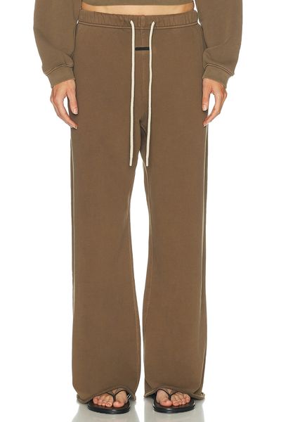 Fear of God ESSENTIALS Fear of God ESSENTIALS Undone Cut Lounge Fit Sweatpant