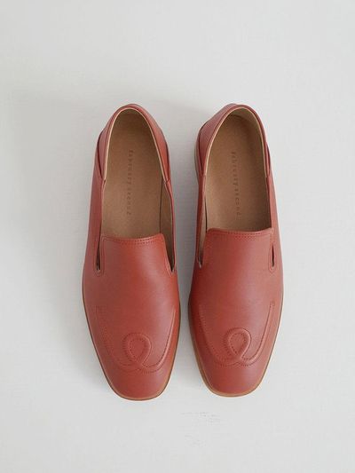 february second Embossed Stitch Loafers Red Brick