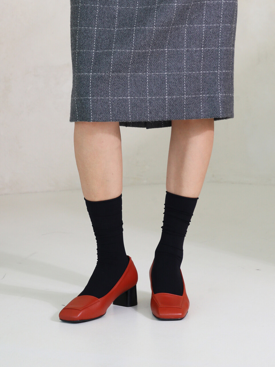 february second Square patches pumps - Brick