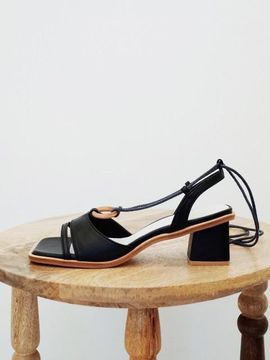 february second Wood Ring Strap Sandals Black
