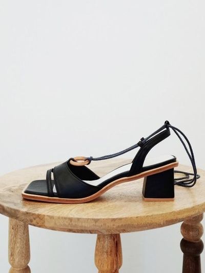 february second Wood Ring Strap Sandals Black