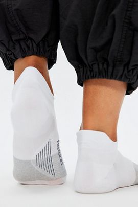 Feetures Feetures Elite Ultra-Light Tab Socks
