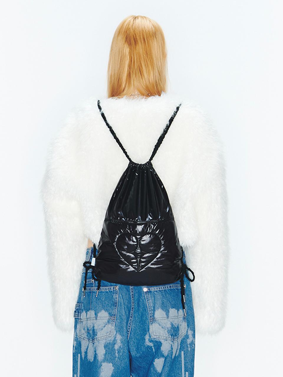 FENNEC HEART STRING BACKPACK [BLACK]