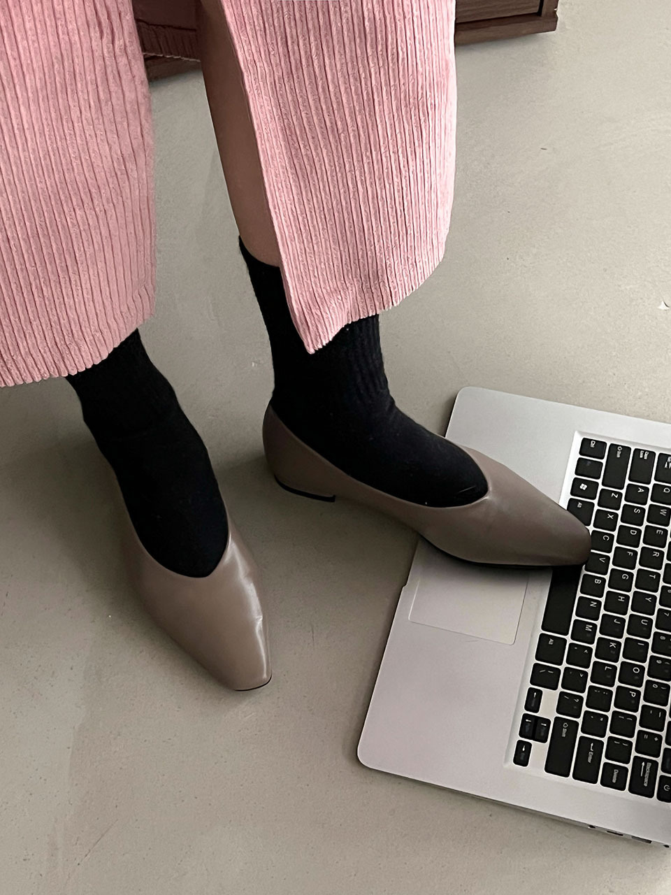 FICCE Dori Unbalance Square Loafer