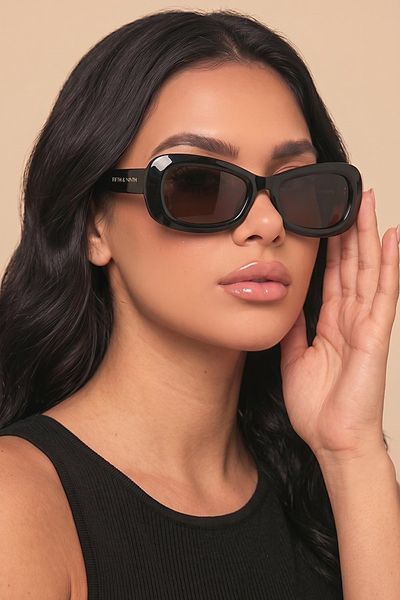 Fifth and Ninth Fifth and Ninth Fifth & Ninth Odette Butterfly Polarized Sunglasses in Black/Brown, Women's at Urban Outfitters