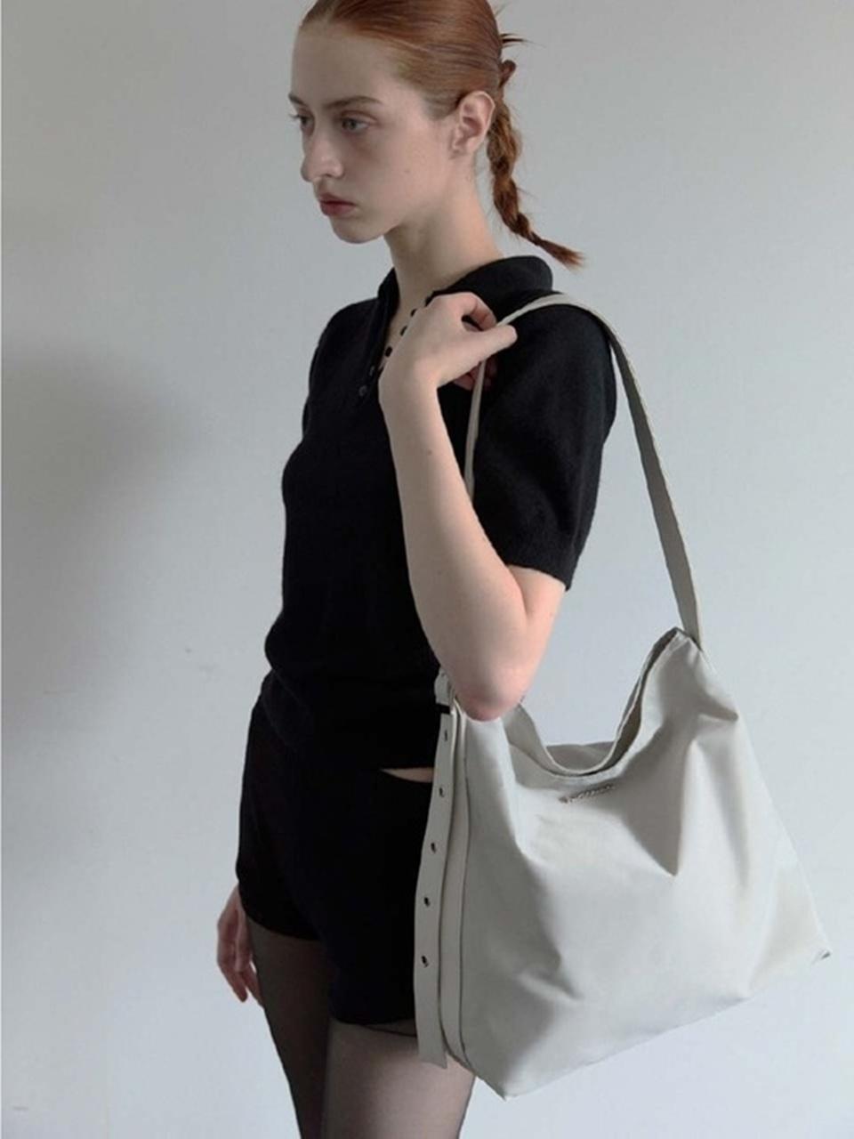 FILLINTHEBLANK Nylon Basket Shoulder Bag [dusty grey]