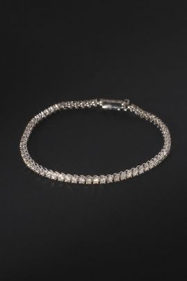 Fine Diamonds by Anthropologie Bezel Disc Diamond Bracelet