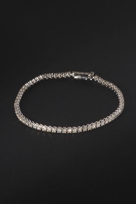 Fine Diamonds by Anthropologie By Anthropologie Fine Bezel Disc Diamond Bracelet