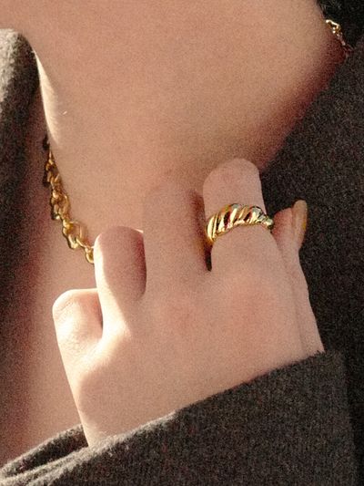 fiore Croissant Ring