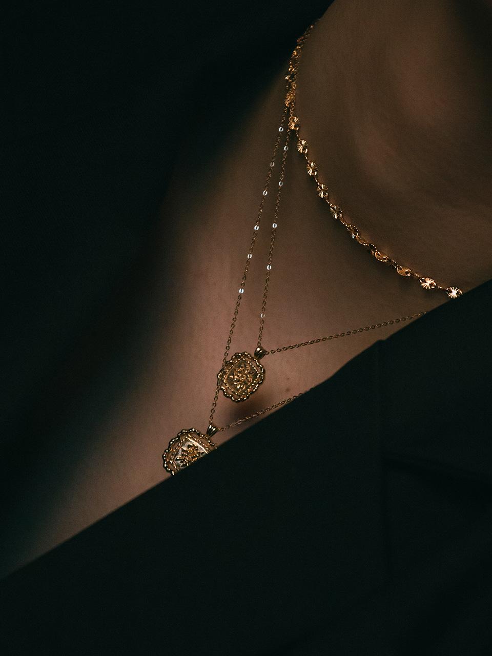 fiore Delicate Handmade Lace Choker