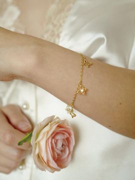 fiore Handcrafted Delicate Tinkle Fleur Wing Bracelet