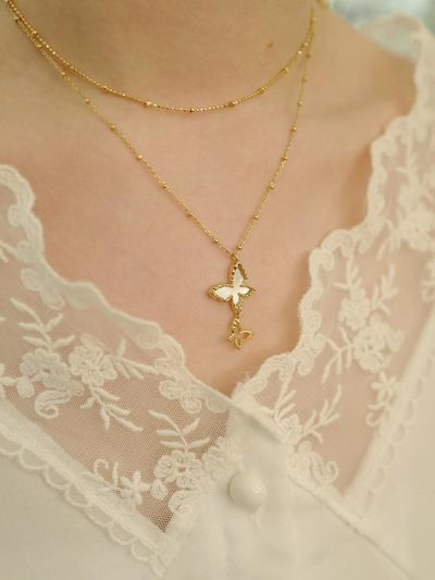 fiore Nacre Mother-of-Pearl Delicate Wing Necklace