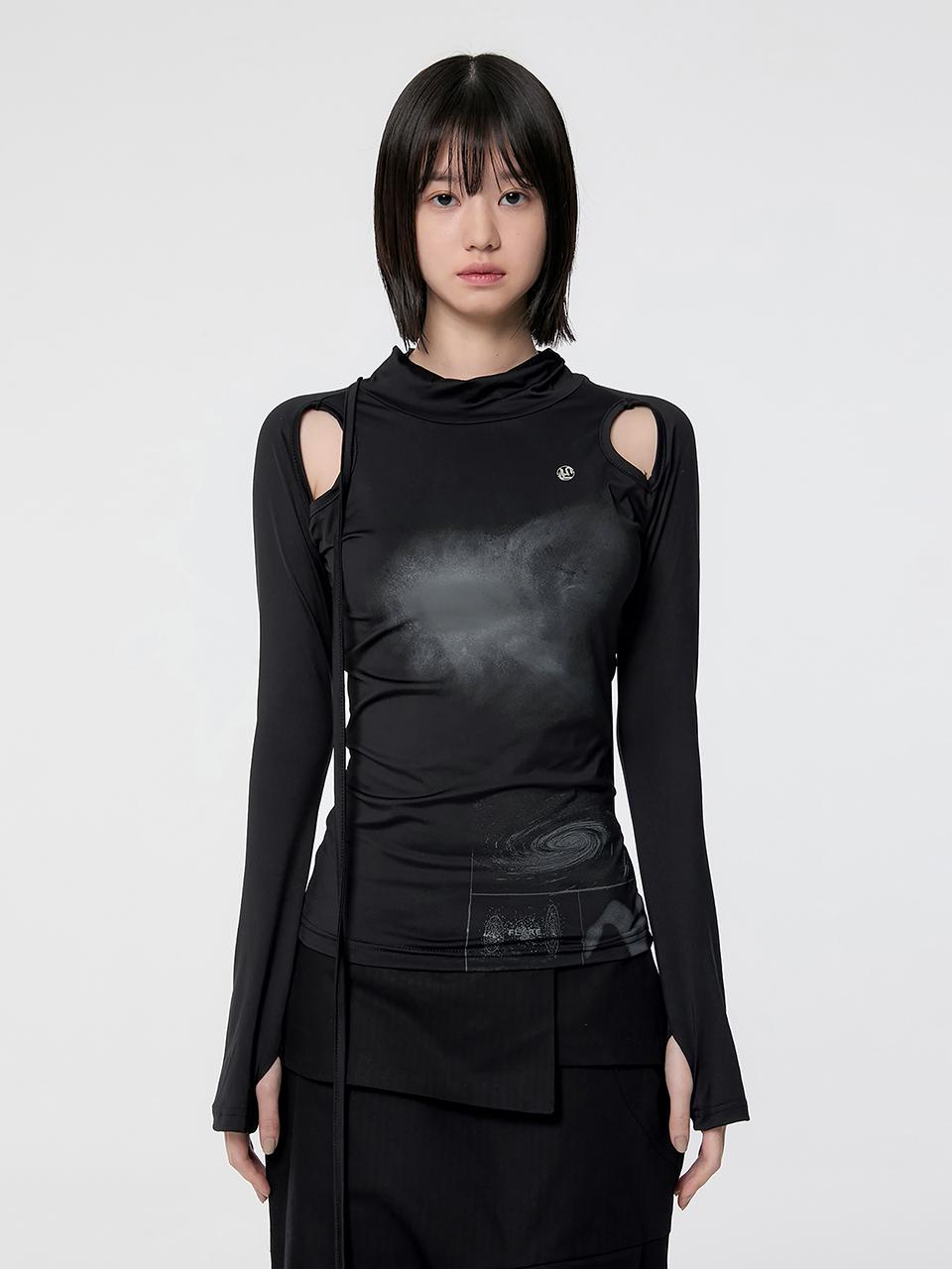 FLARE UP Cut-out Turtleneck Long Sleeve Top_Black