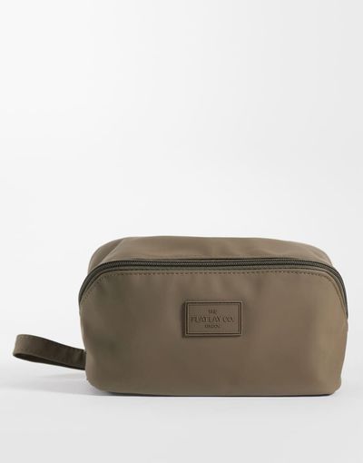 Flat Lay Company The Flat Lay Co. The Toiletry Carry - Green