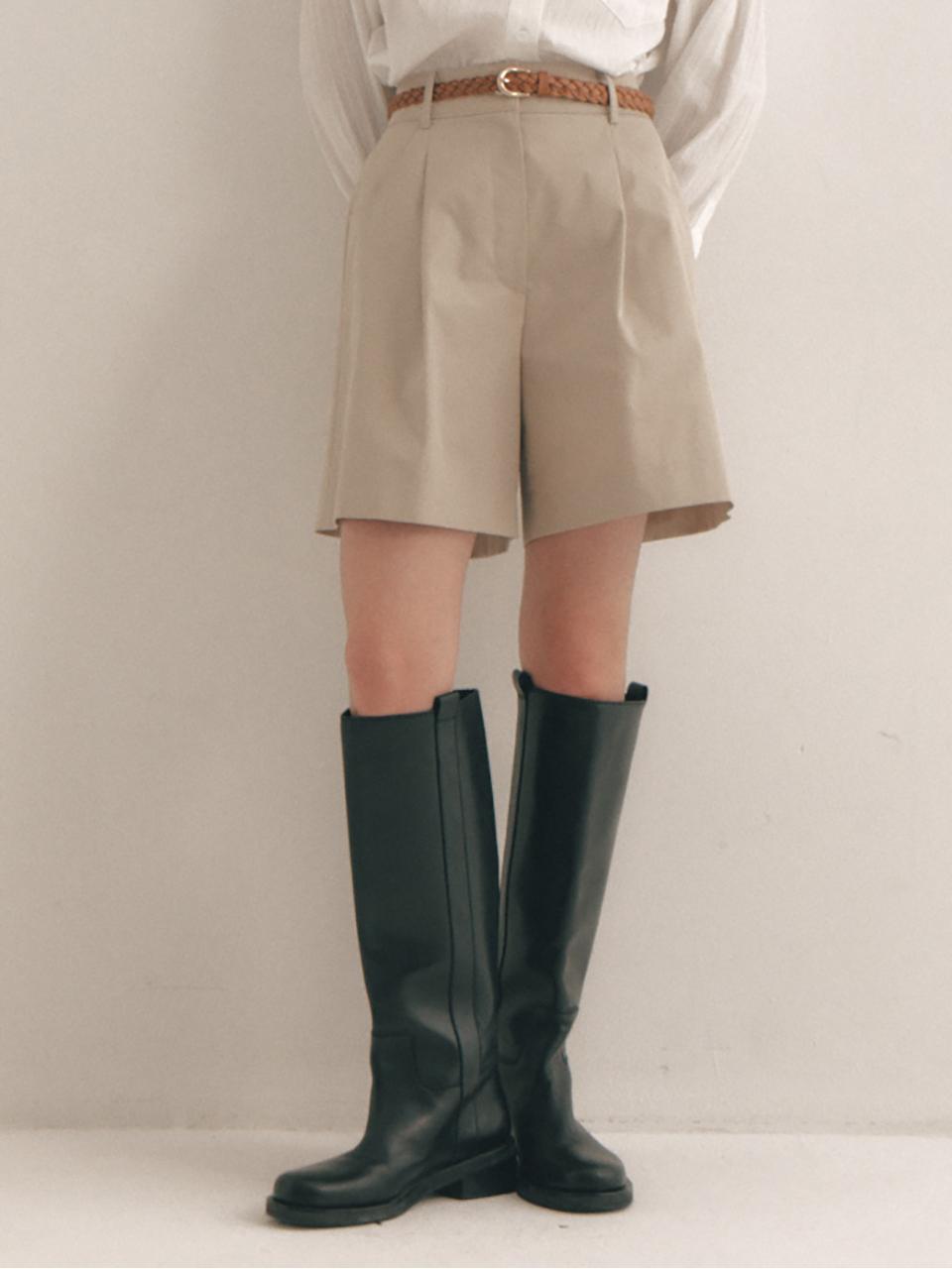FLOWOOM Semi A-line Cotton Blend Half Pants