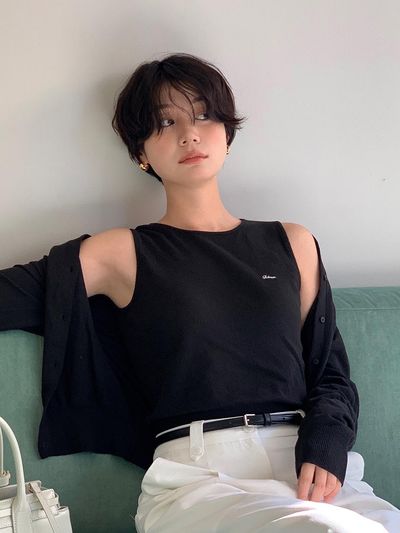 FOLNUA Creme Sleeveless Premium Knit [Black]