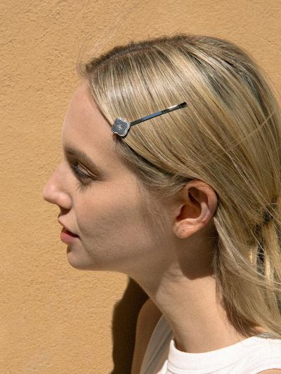 FOLNUA Metal Handcrafted Clover Hair Pin [SILVER]