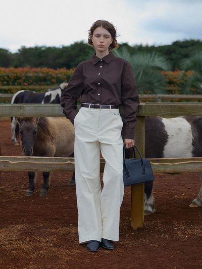 FOLNUA Rivet Cotton Spandex Semi-Wide Corduroy Pants [Beige]