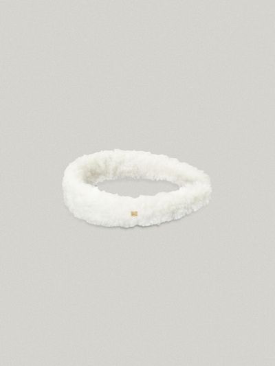 FOLNUA Square Logo Velvet Furry Hairband [IVORY]