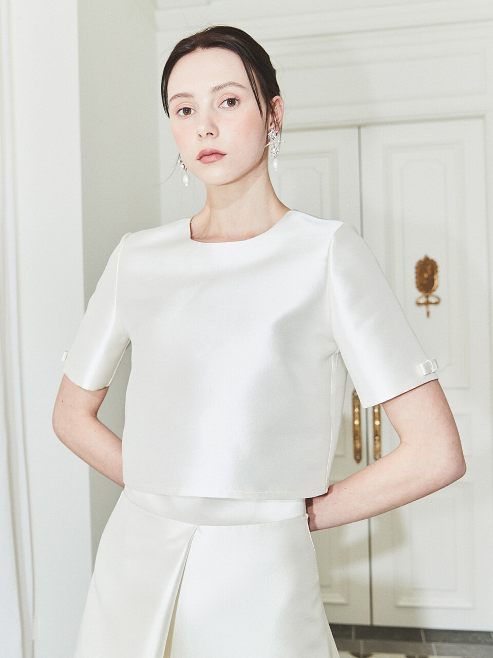 FORMYSIS Cropped Top (White)