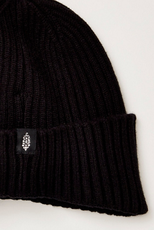 FP movement cozy camper beanie Free People Movement NWT Cozy Camper Beanie in Blue Crush OS  main image 2