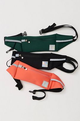 FP Movement Reflective Runner Belt Bag